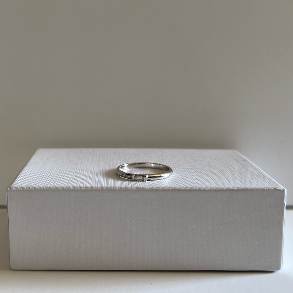 Vrai & Oro Baguette Diamond Ring, Solid 14k White Gold, size 5.5 - Picture 2 of 6